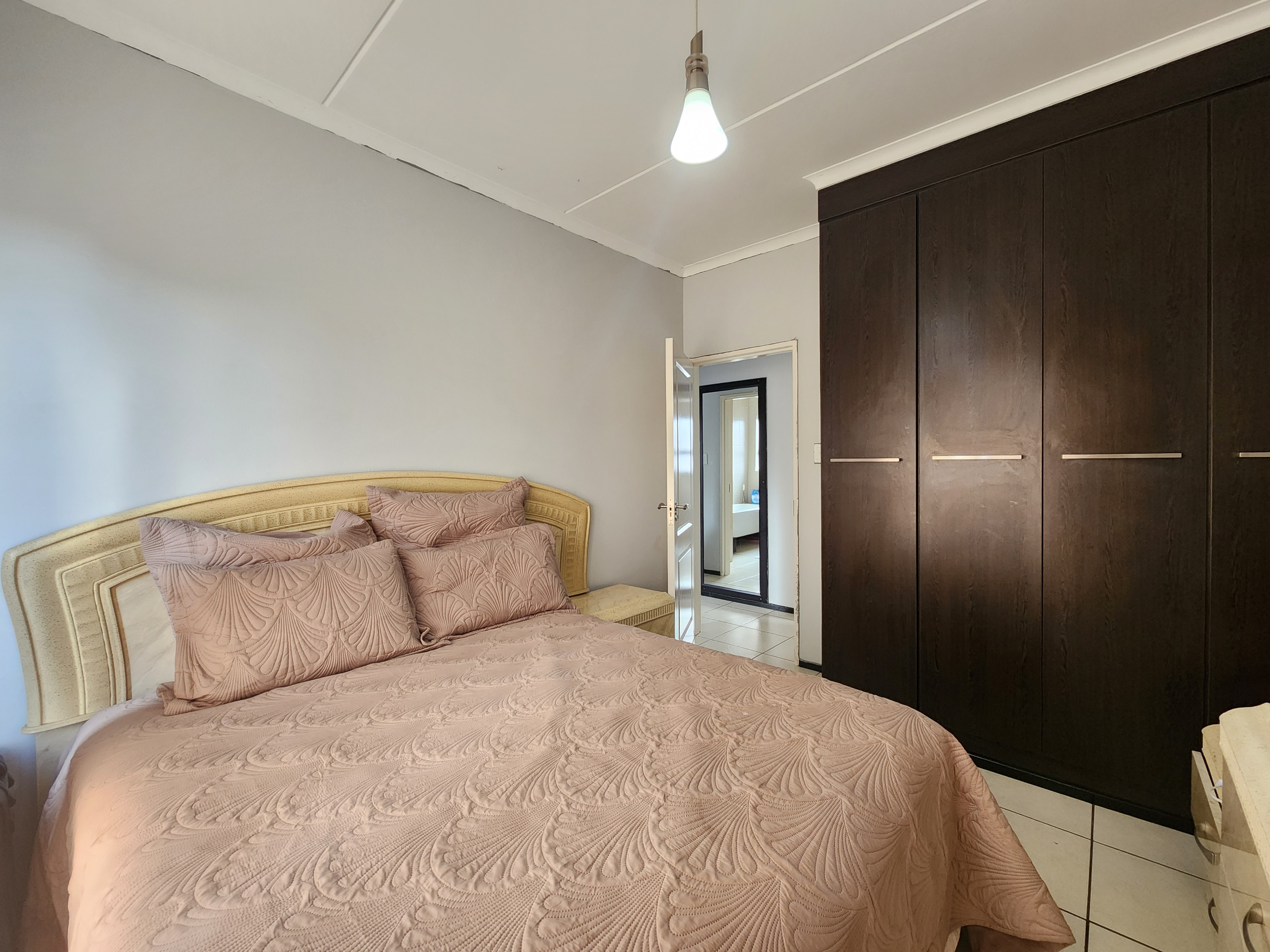 Property Ref No: 26204d.jpg