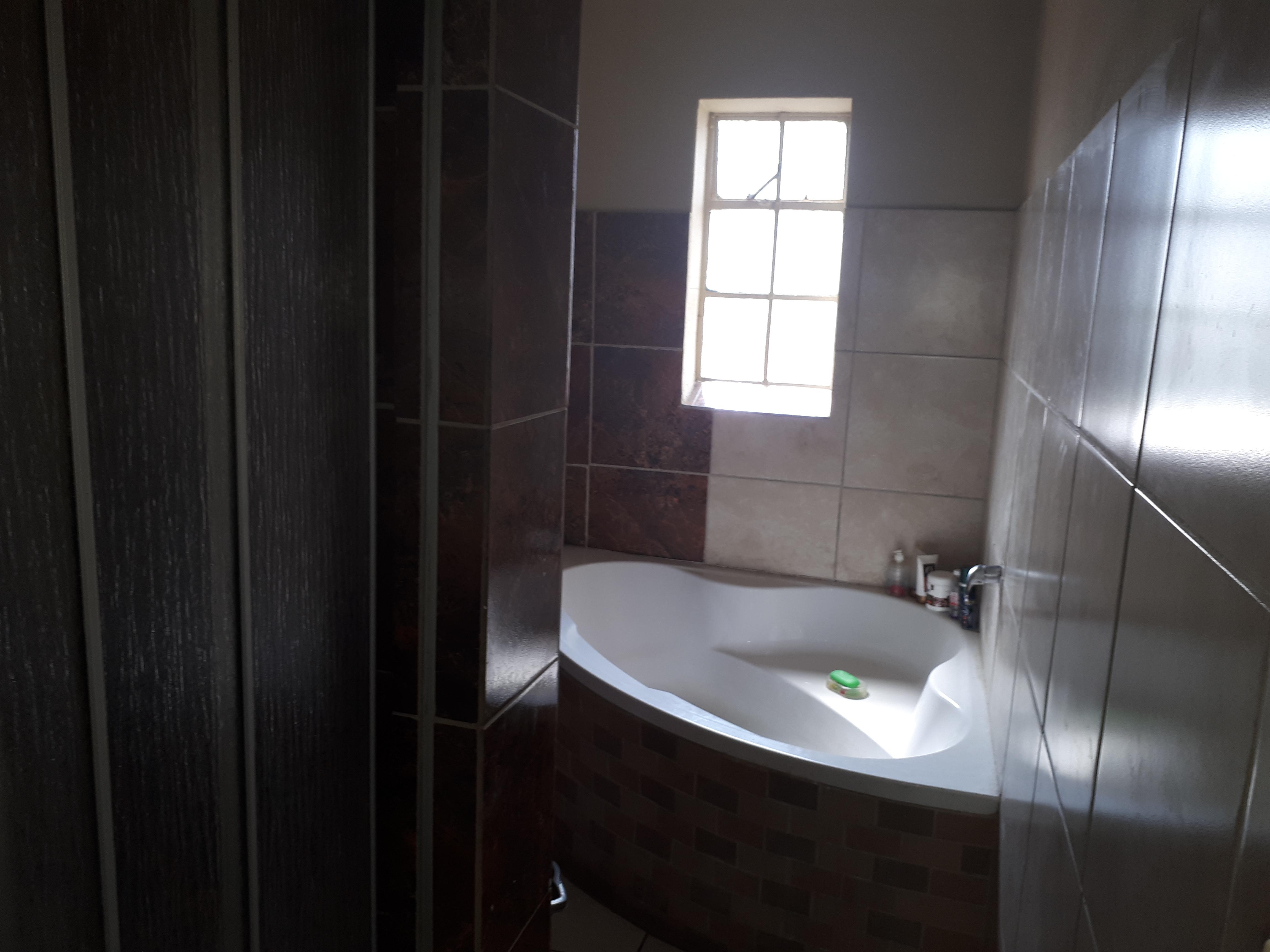 Property Ref No: 22125e.jpg