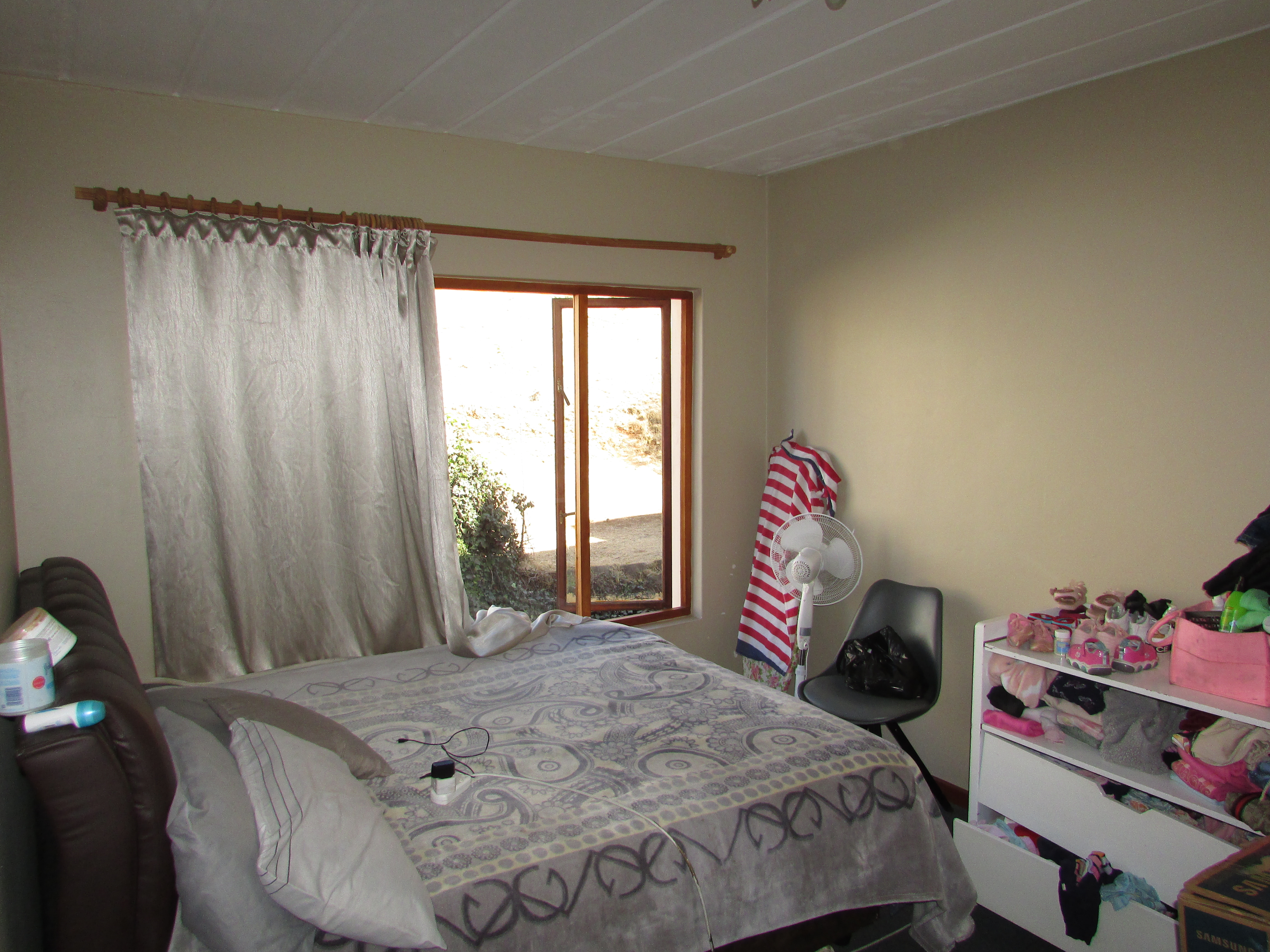 Property Ref No: 24809e.JPG