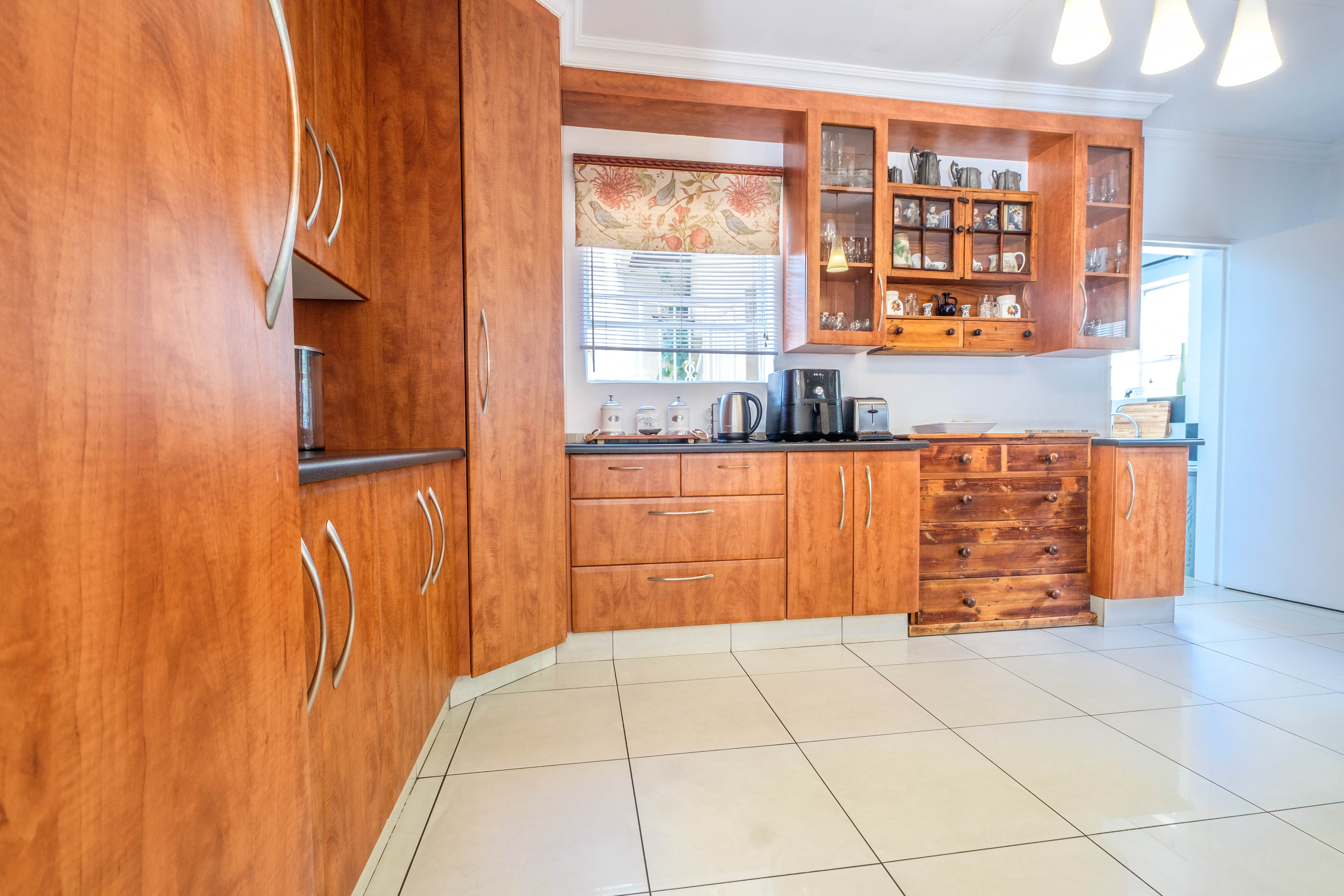 Property Ref No: 24898a.jpg