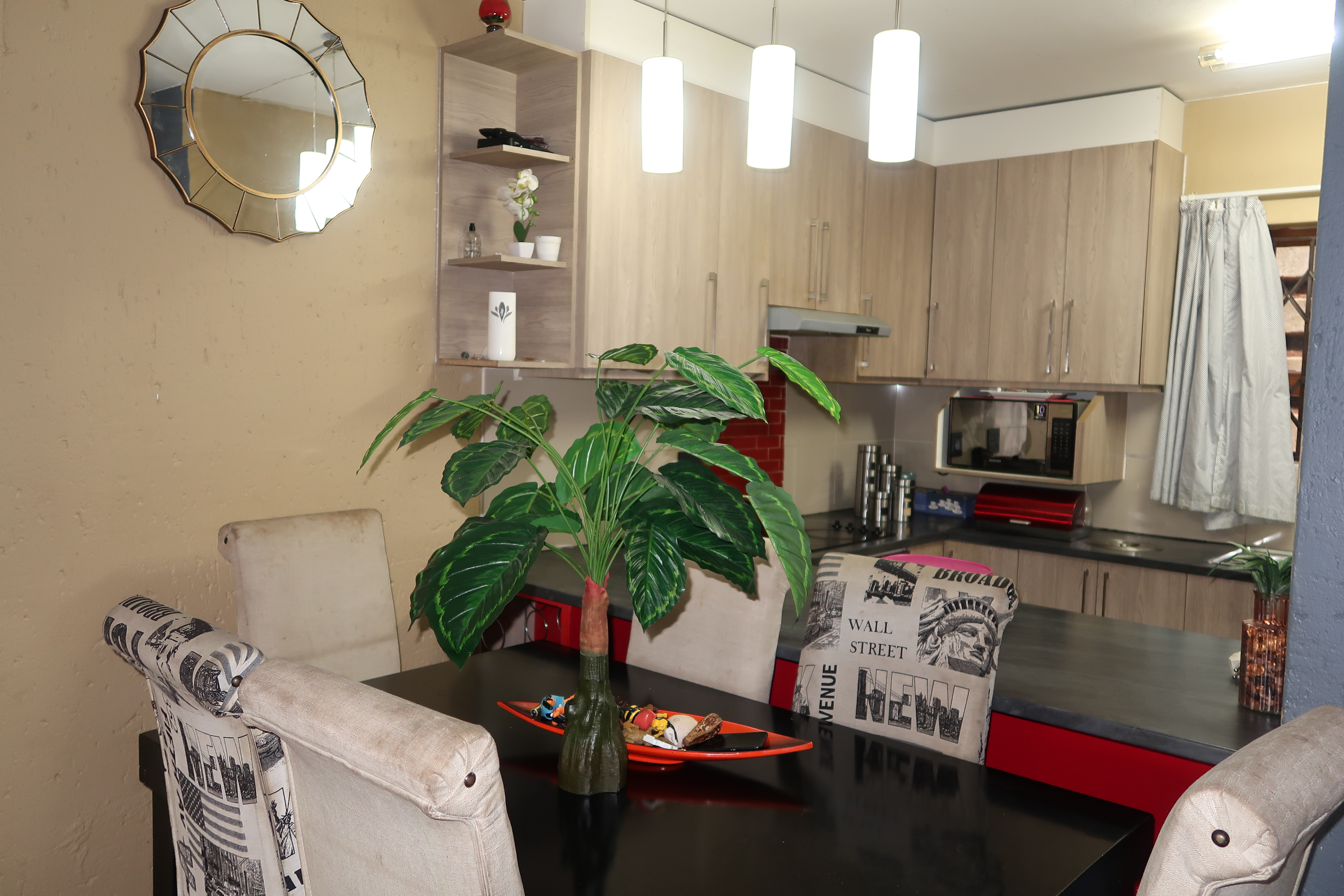 Property Ref No: 24935d.JPG