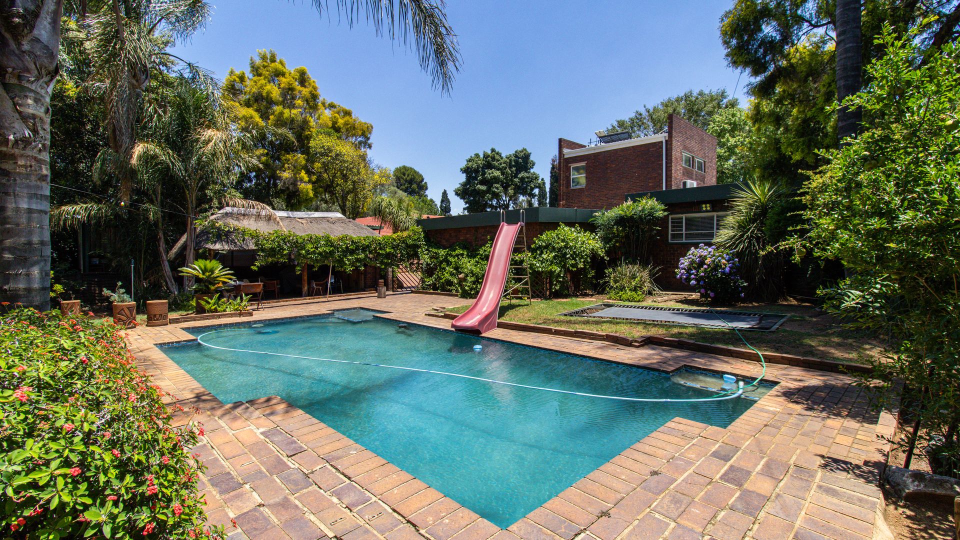 Property Ref No: 25020i.jpg