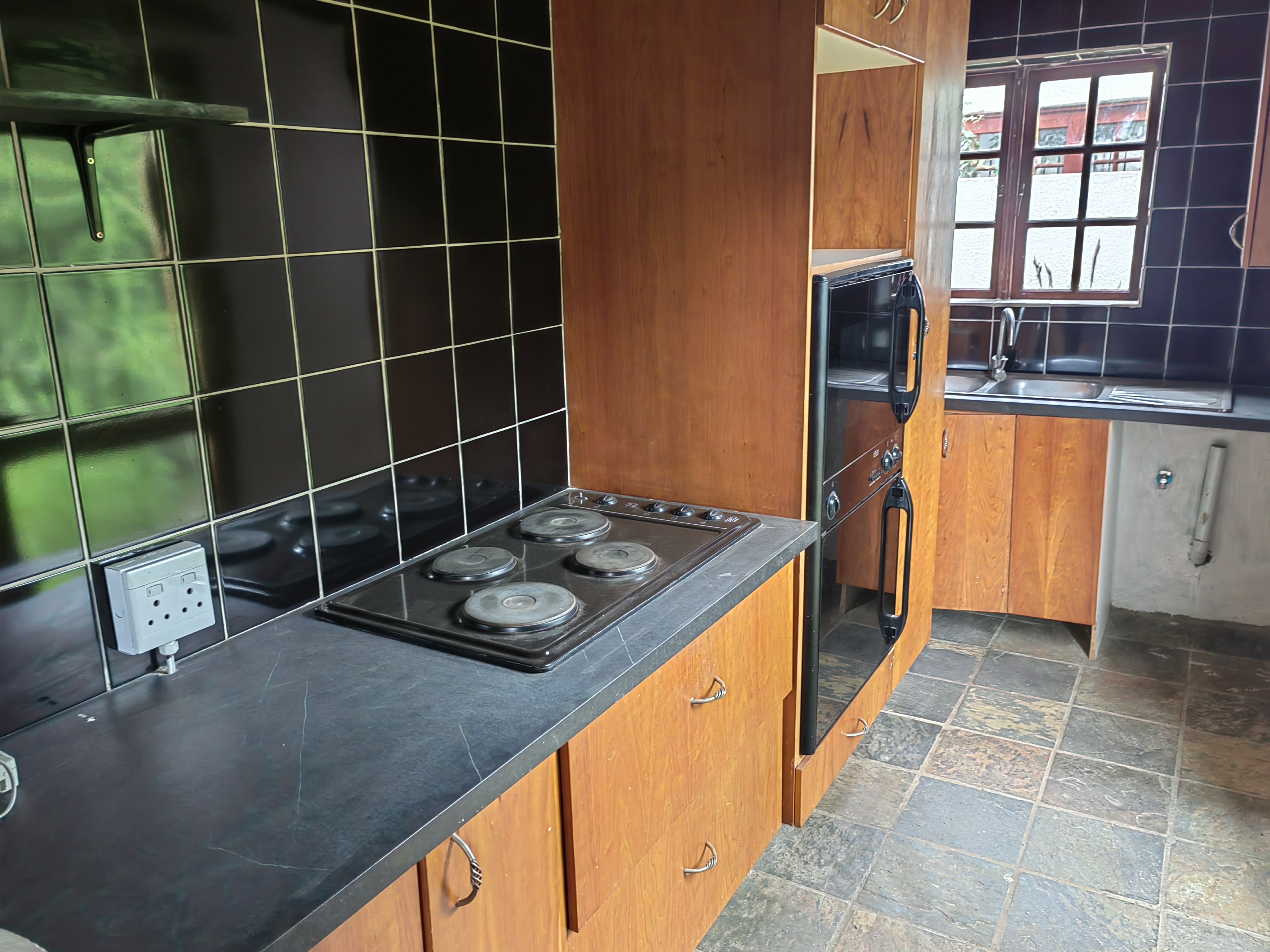 Property Ref No: 25051c.jpg