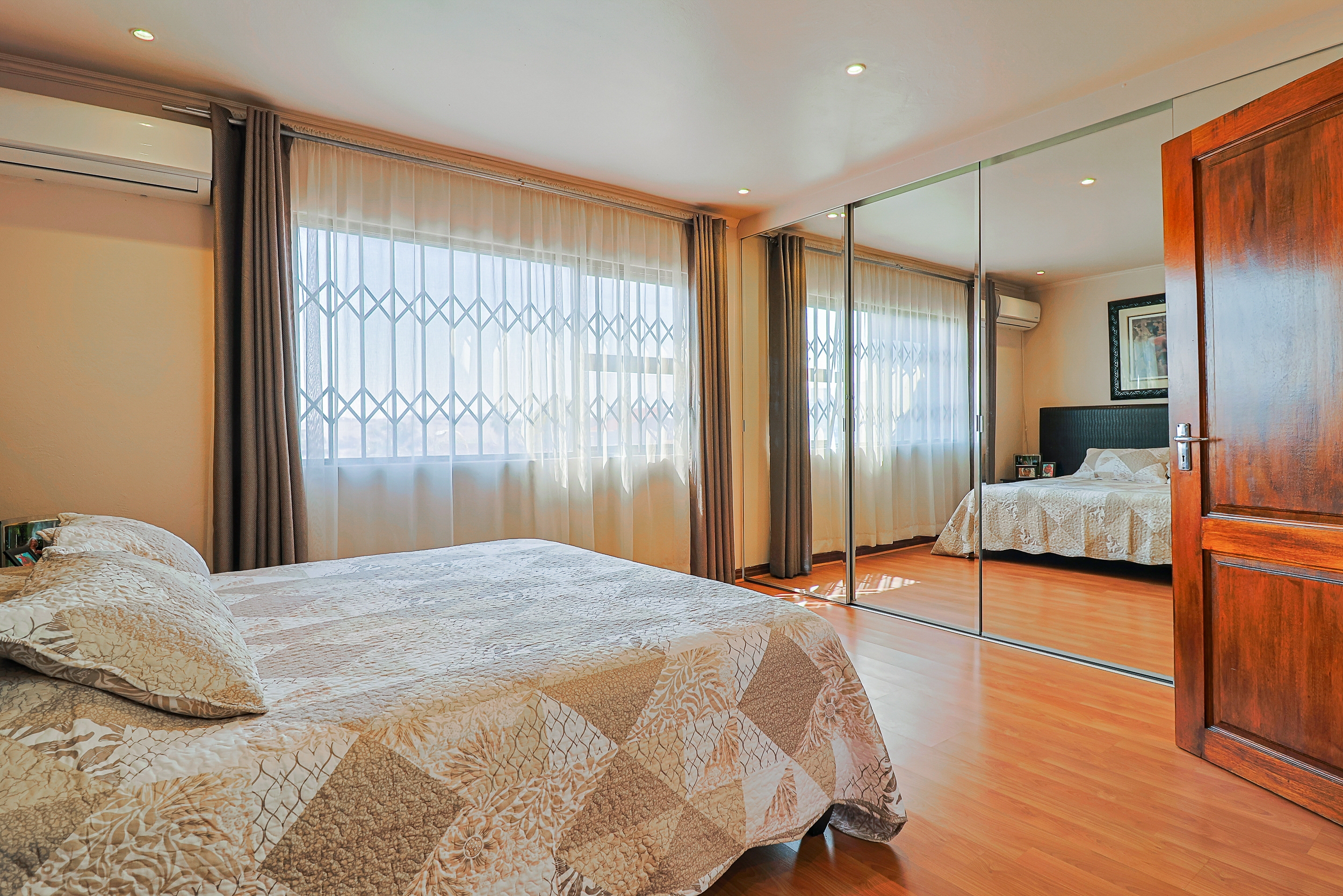 Property Ref No: 25056e.jpg