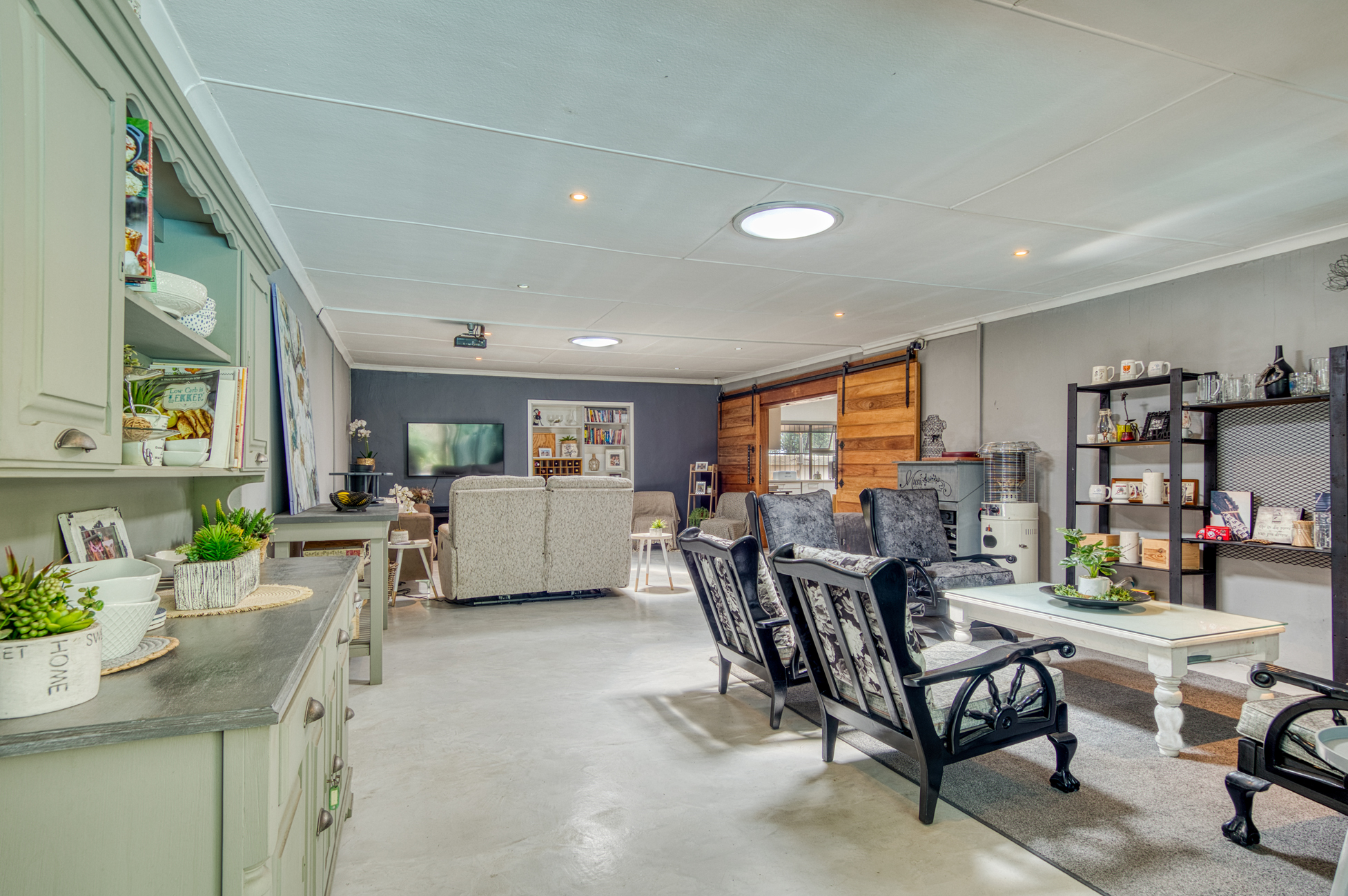 Property Ref No: 25072f.jpg