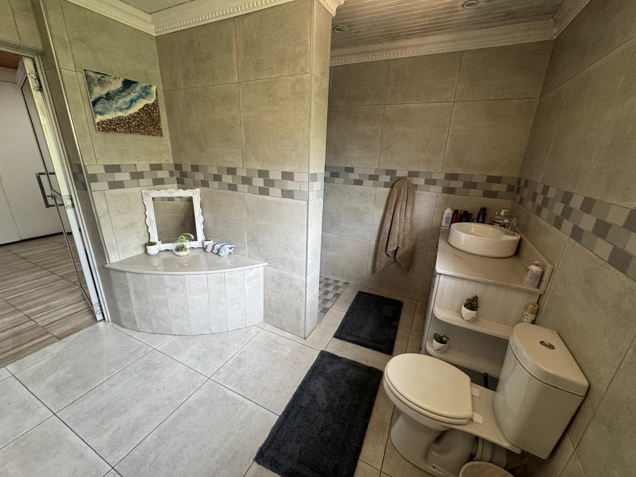 Property Ref No: 25074i.jpeg