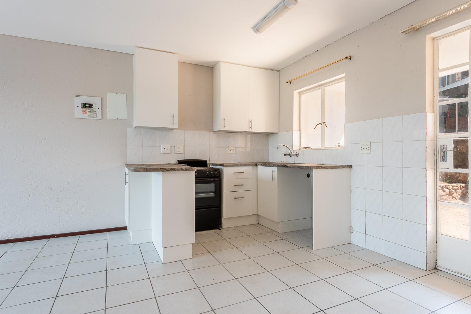 Property Ref No: 25115b.jpg