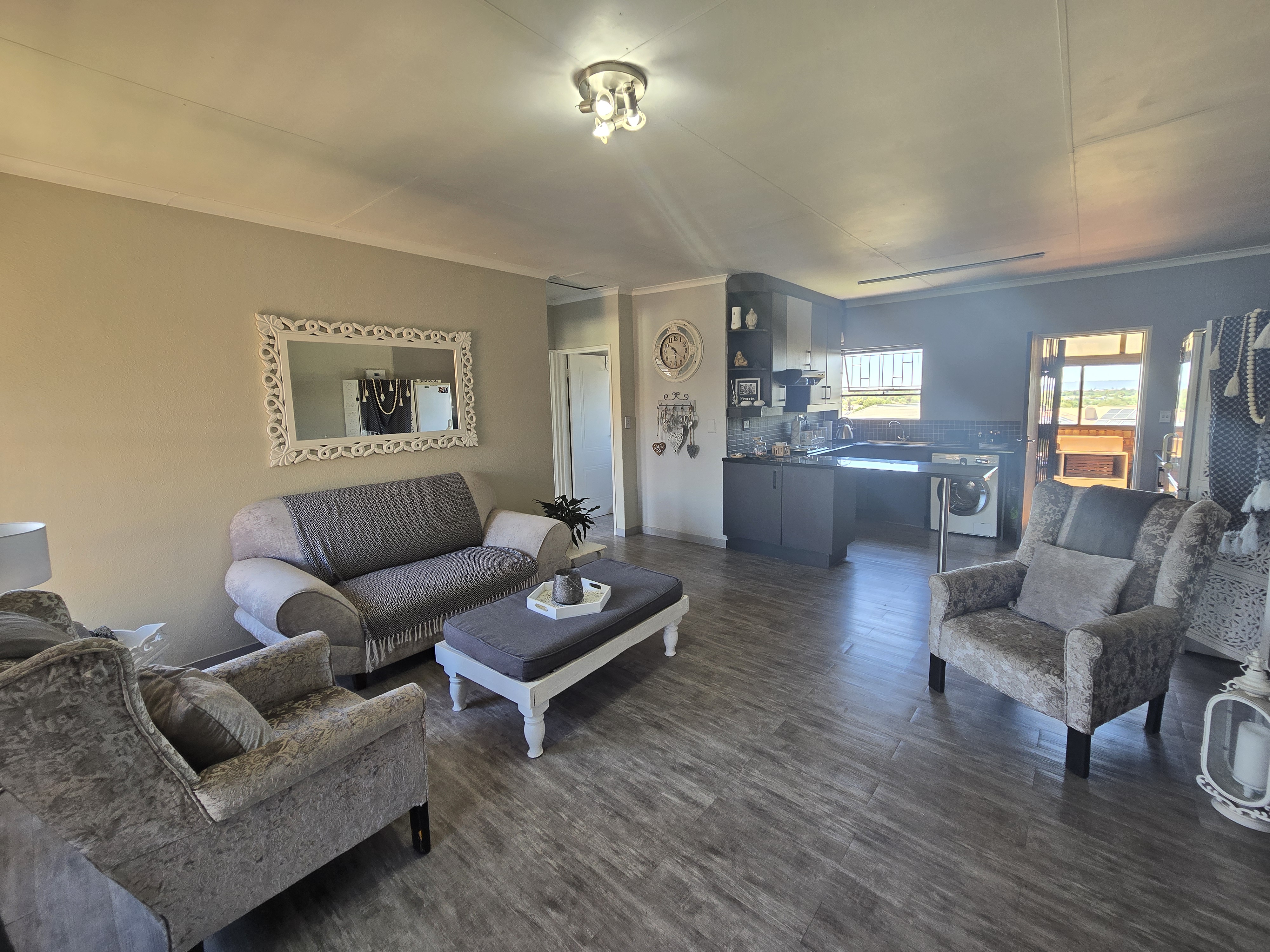 Property Ref No: 25140b.jpg