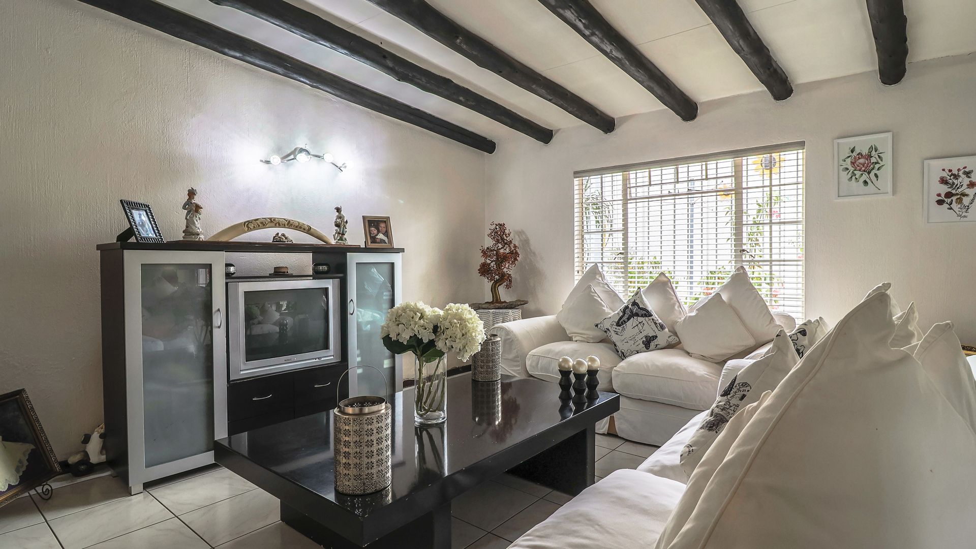 Property Ref No: 25143a.jpg