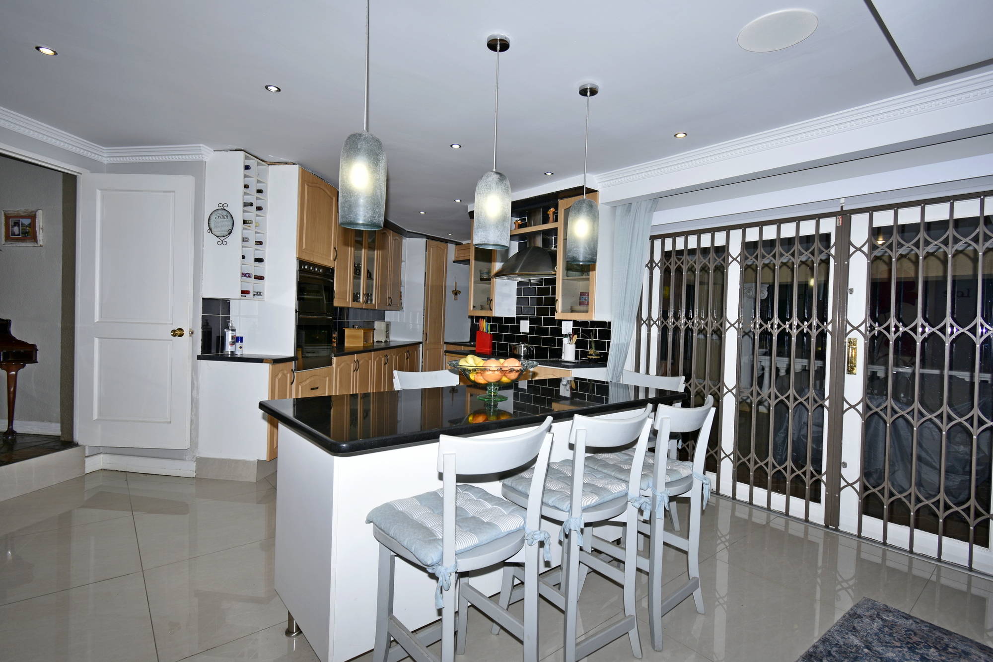 Property Ref No: 25148i.JPG