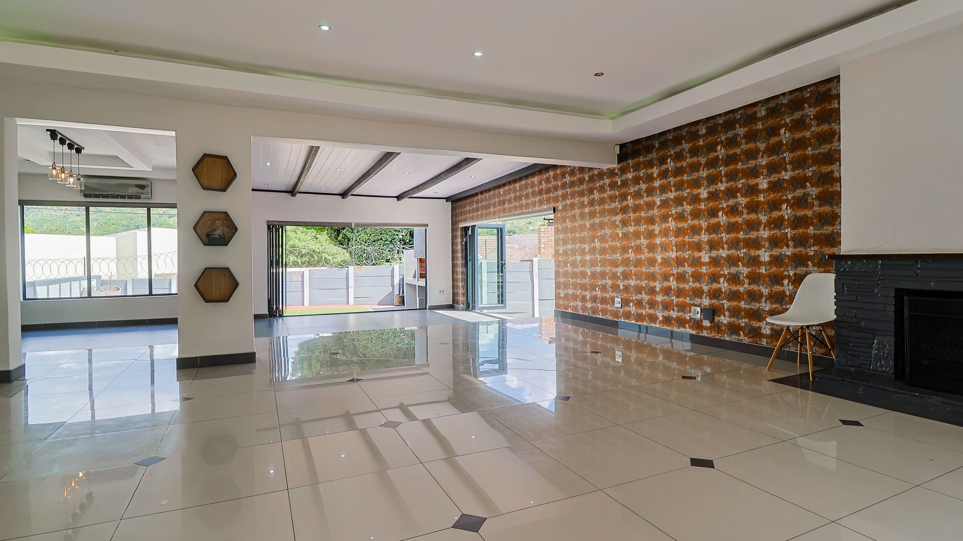 Property Ref No: 25152a.jpg