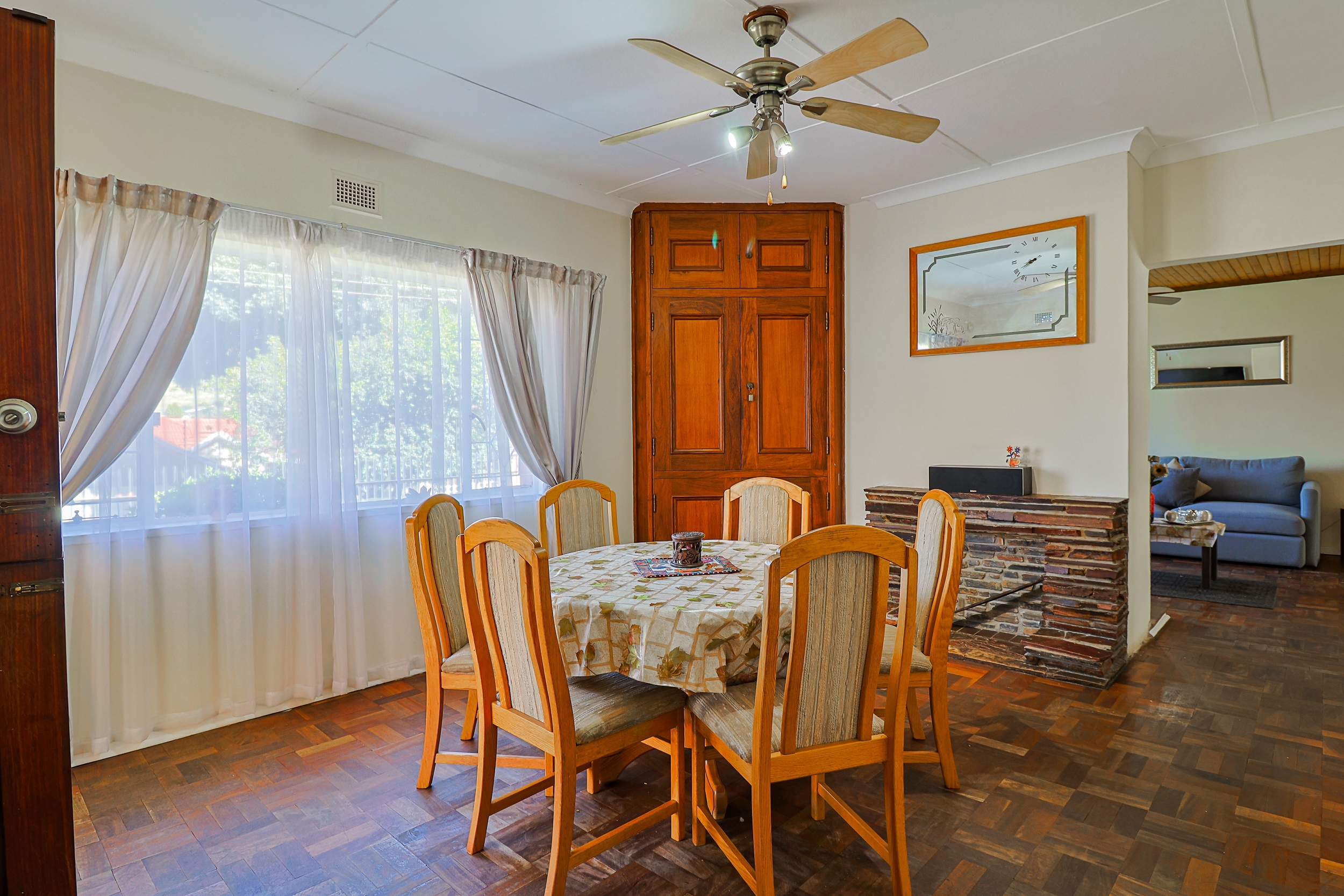 Property Ref No: 25153c.jpg