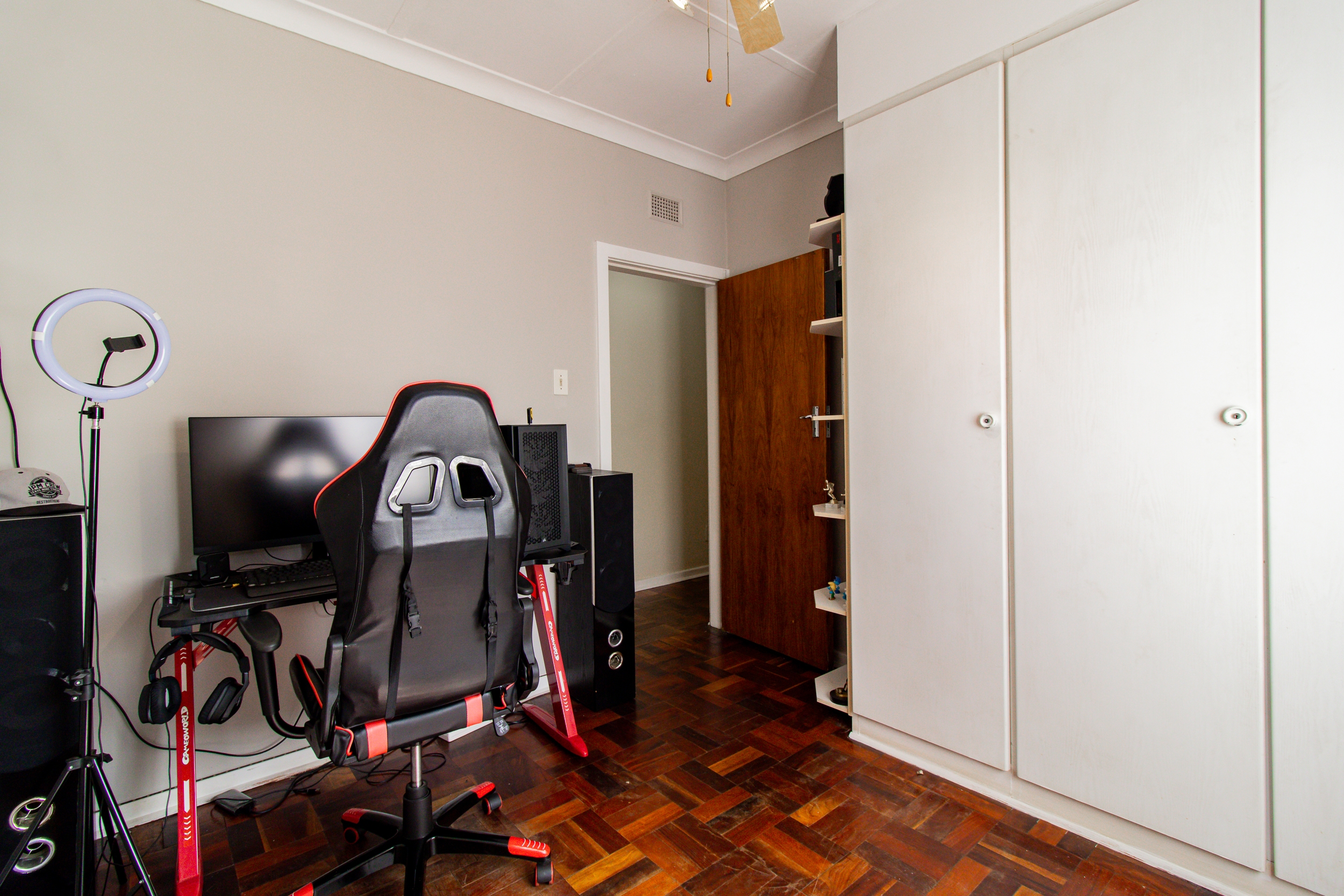 Property Ref No: 25153e.jpg
