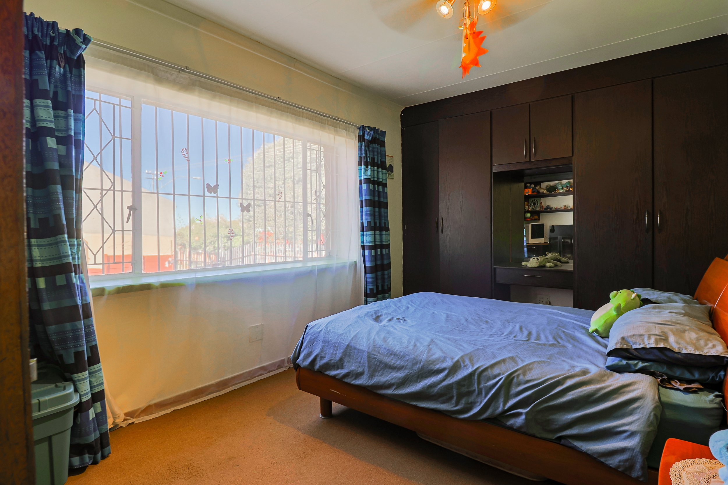 Property Ref No: 25153f.jpg