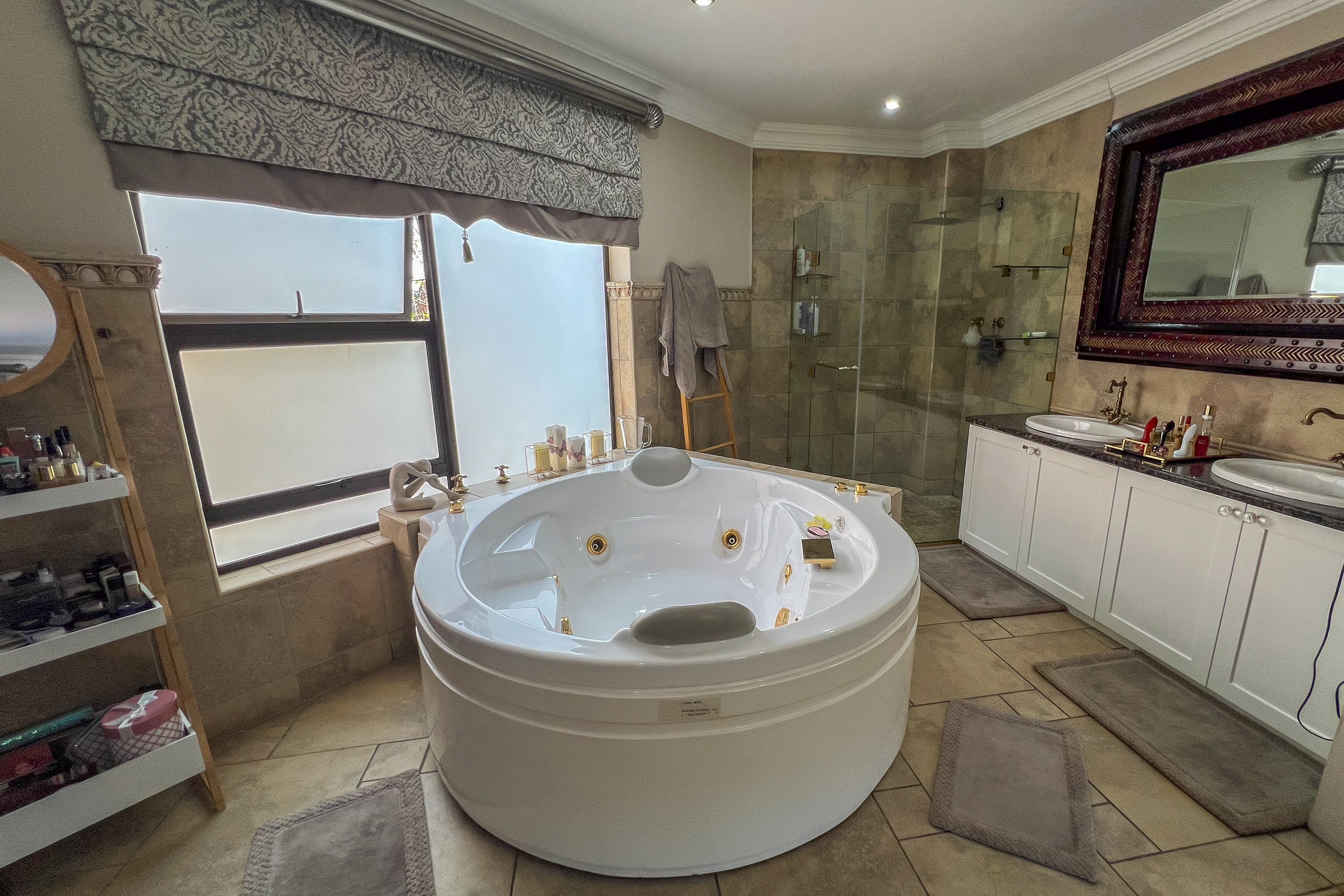 Property Ref No: 25165h.jpg