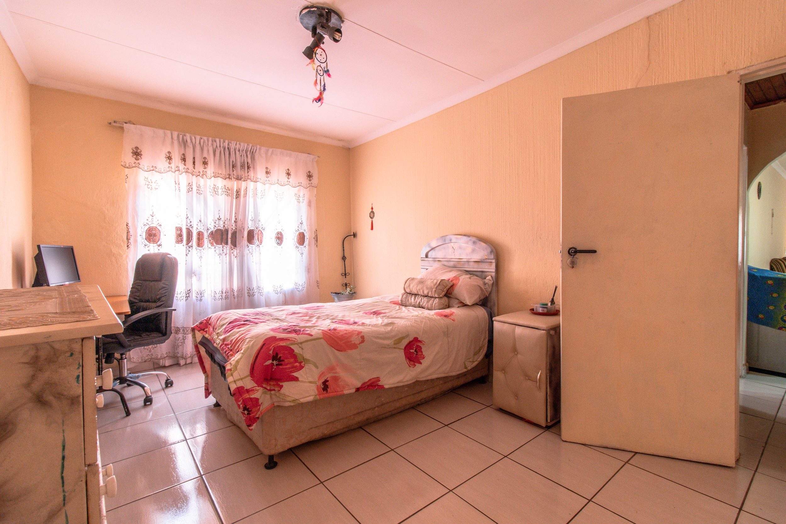 Property Ref No: 25225e.jpg