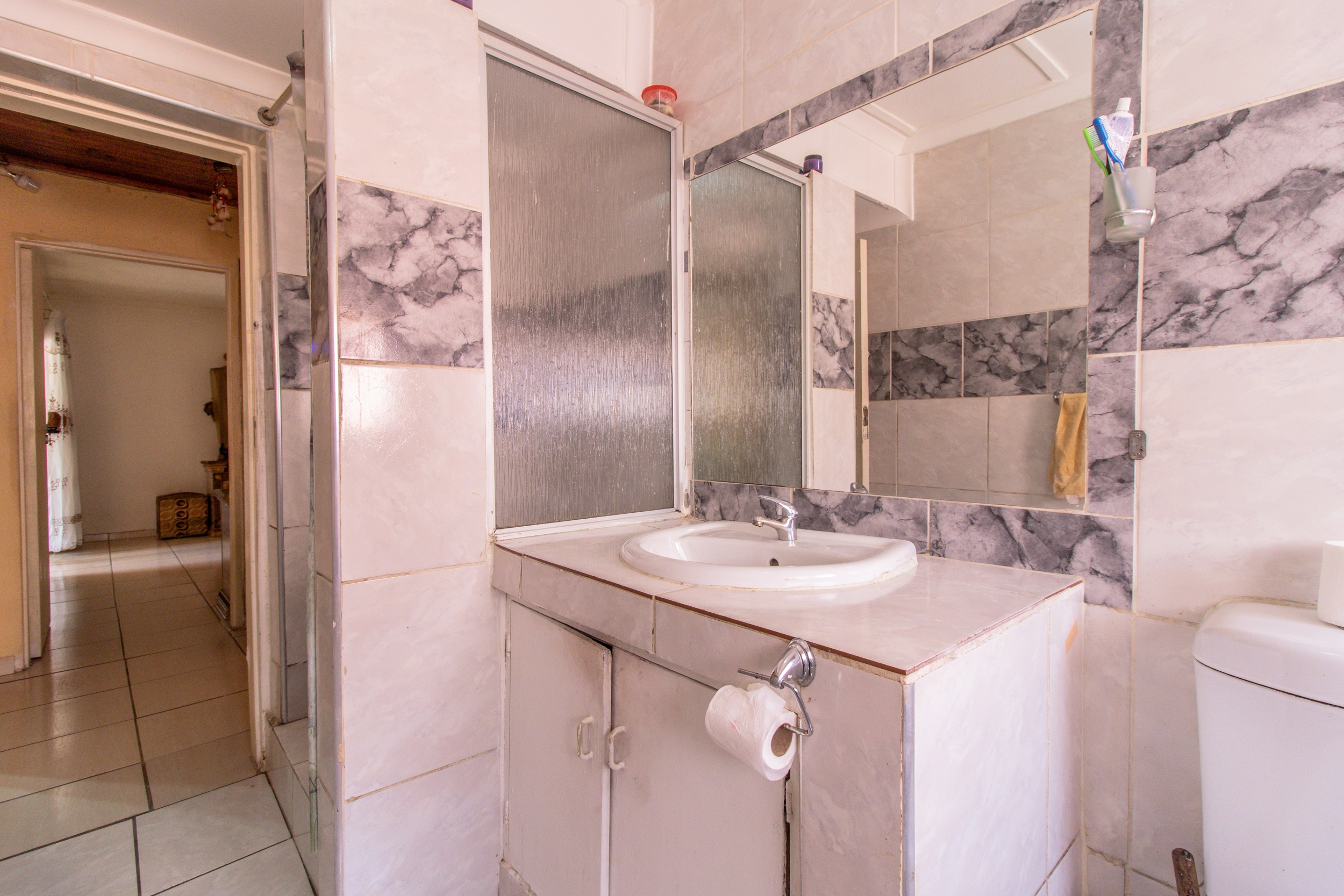 Property Ref No: 25225f.jpg