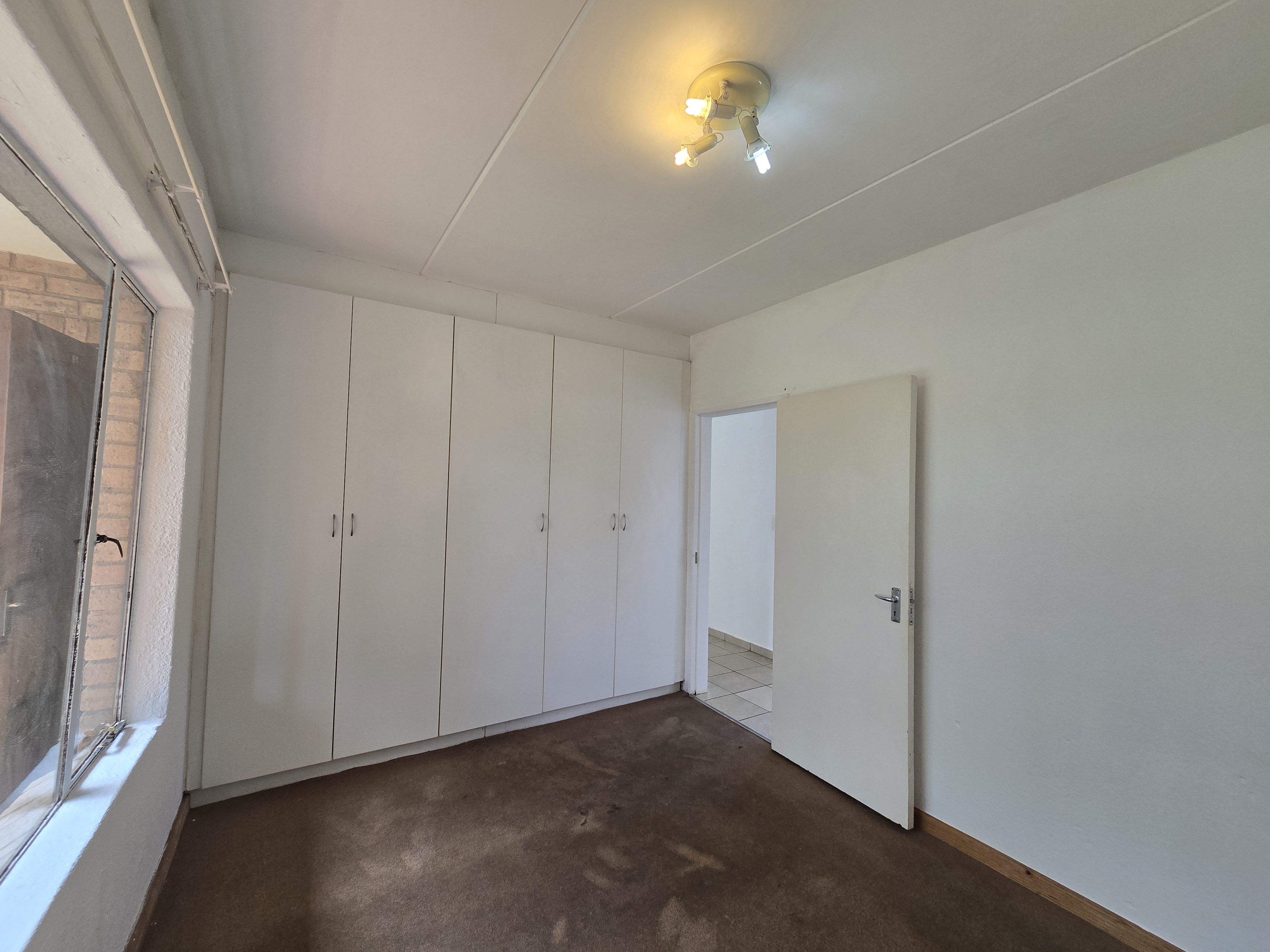 Property Ref No: 25254b.jpg