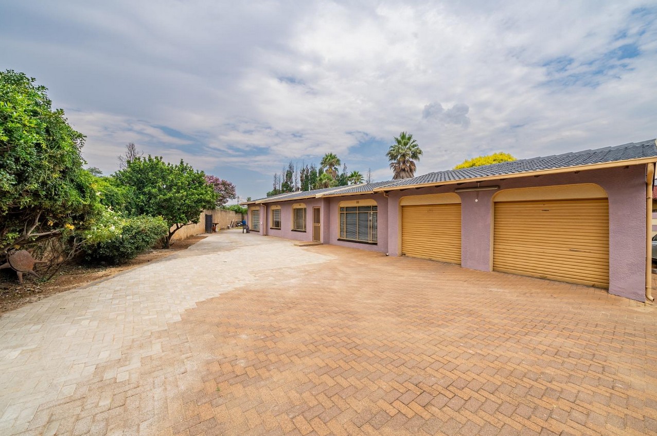 View Property Ref No: 25296