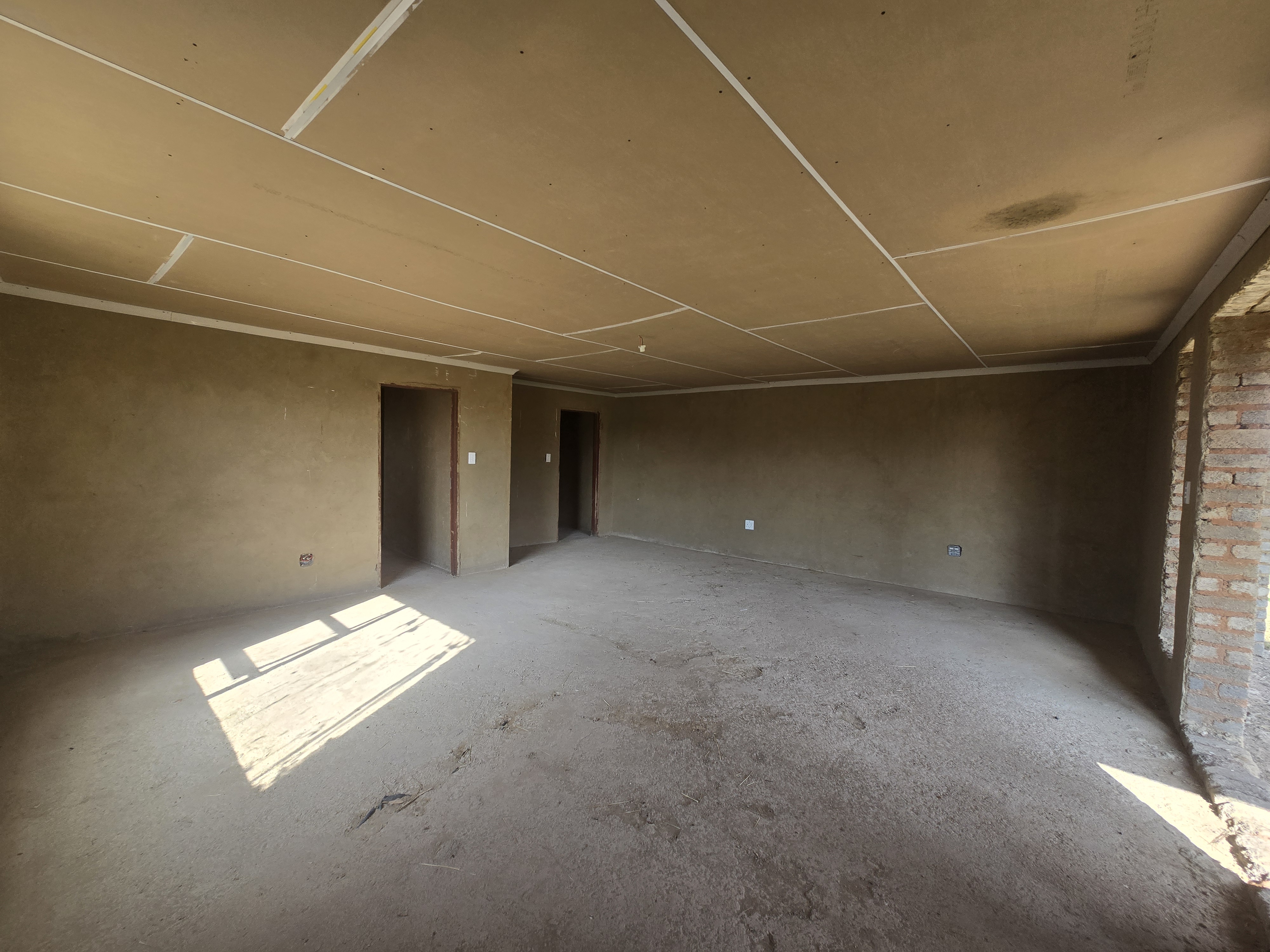 Property Ref No: 25332i.jpg