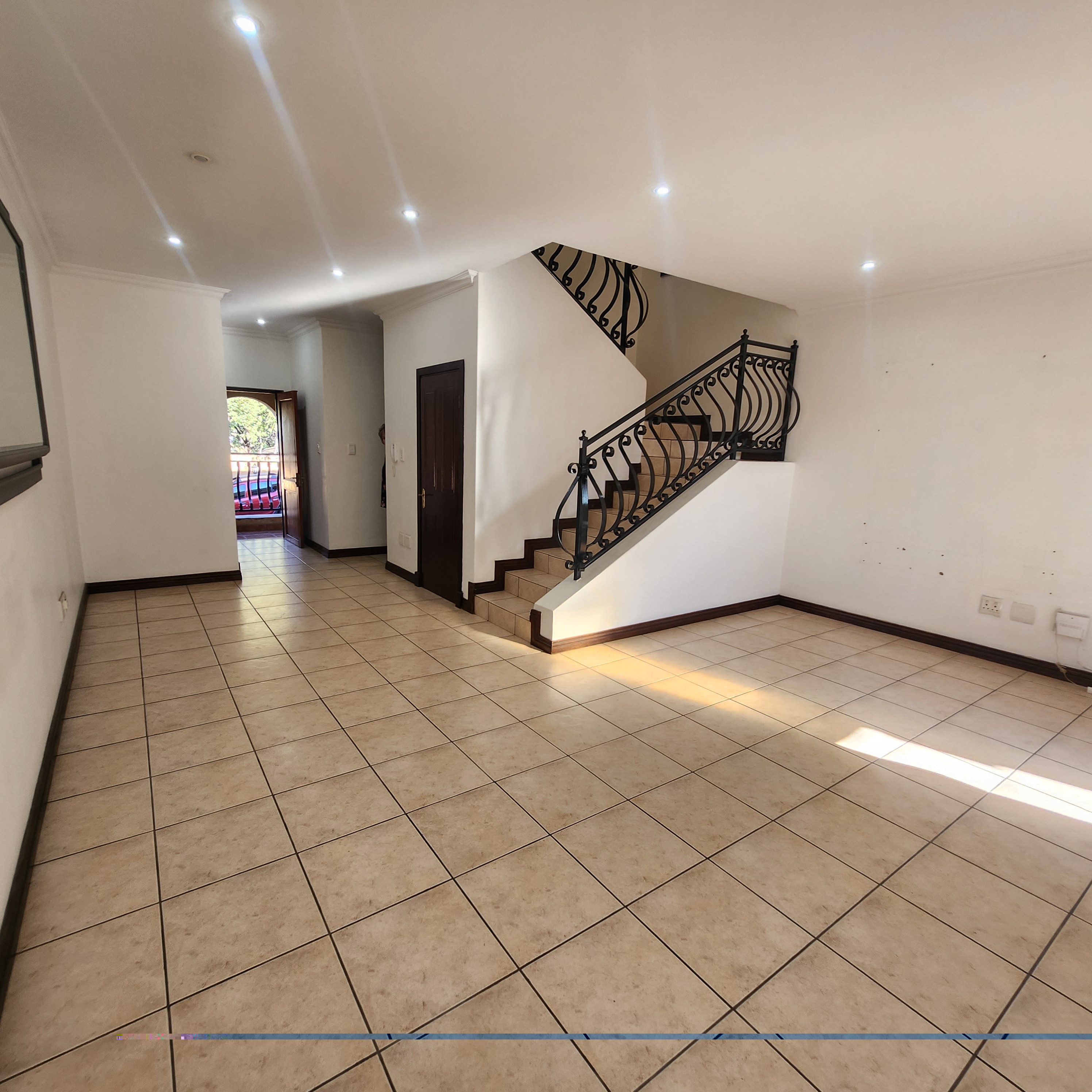 Property Ref No: 25443c.jpg