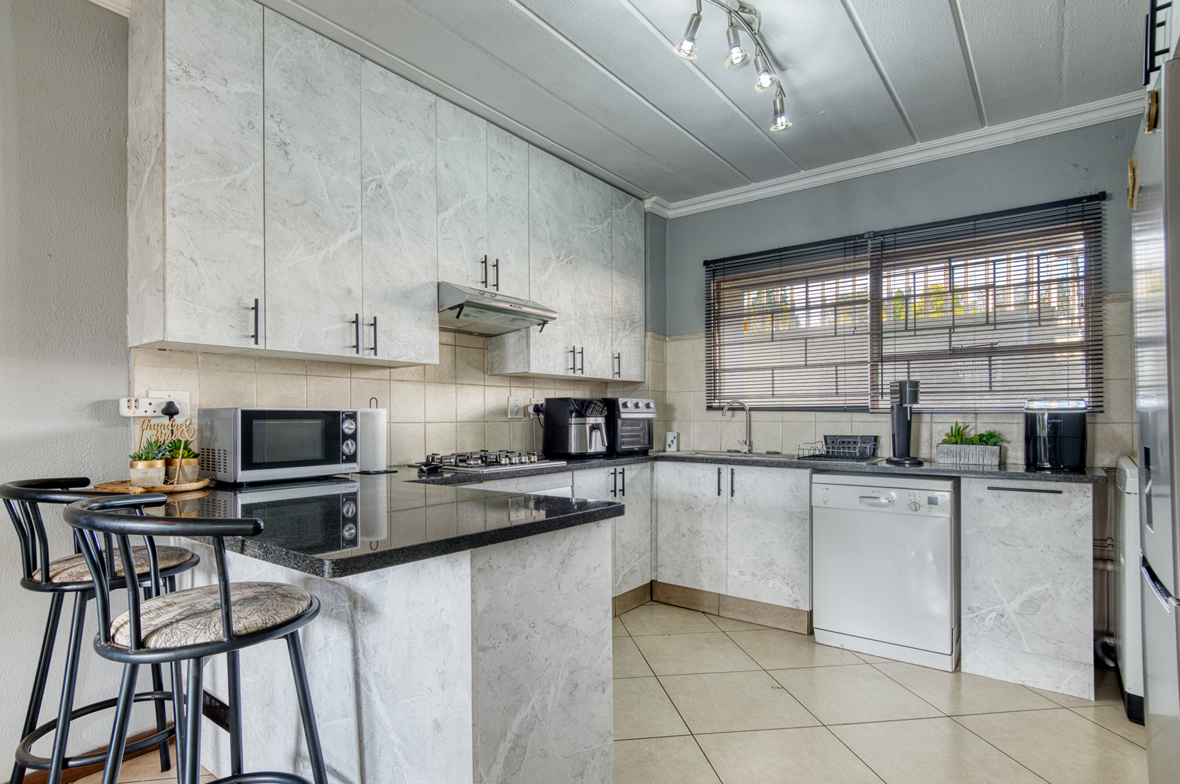 Property Ref No: 25489c.jpg