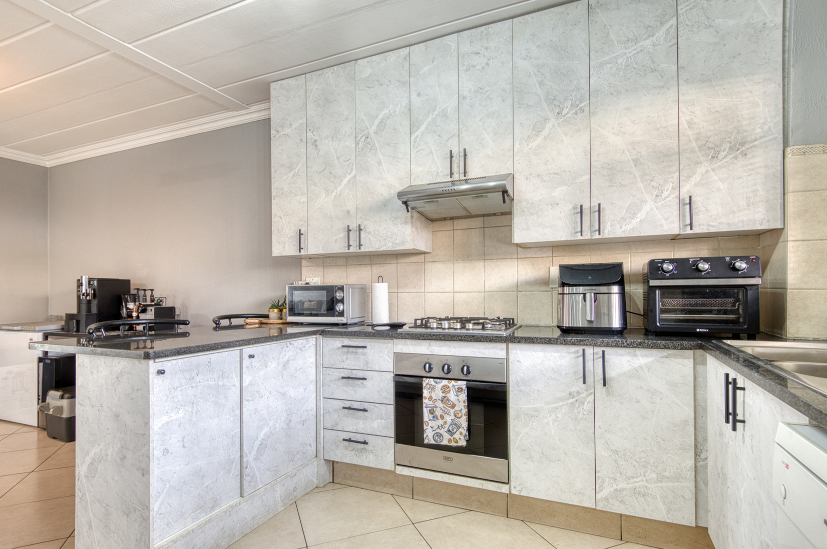 Property Ref No: 25489d.jpg