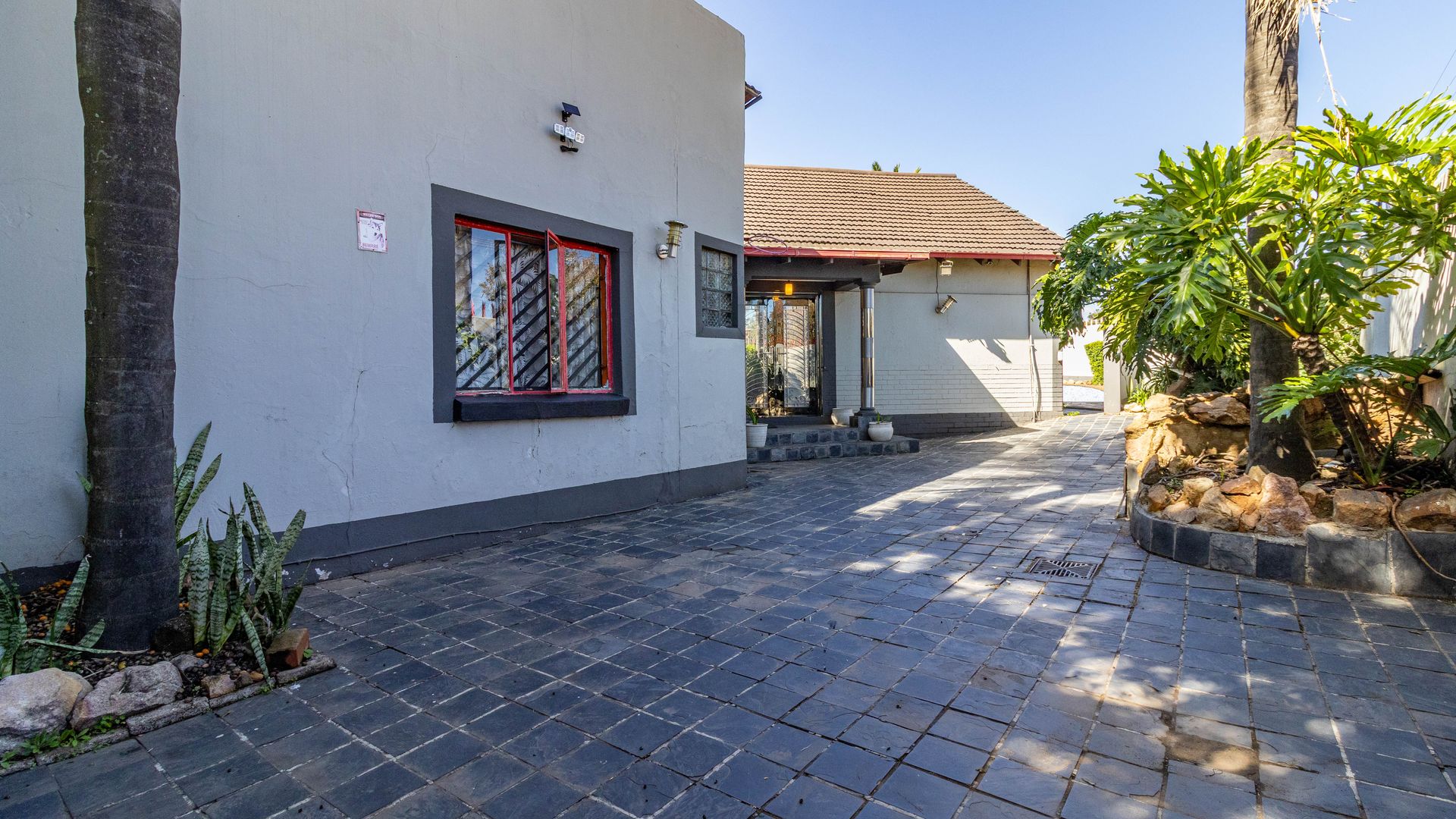 Property Ref No: 25540i.jpg