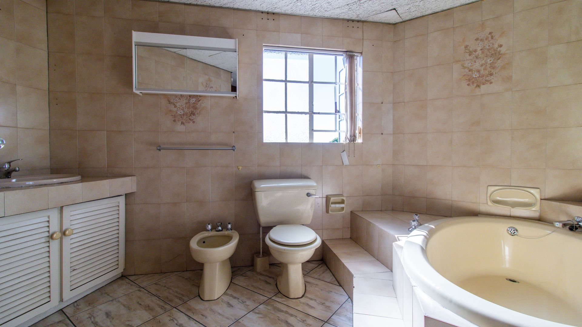 Property Ref No: 25542h.jpg