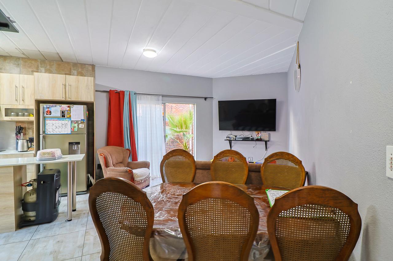 Property Ref No: 25548f.jpg