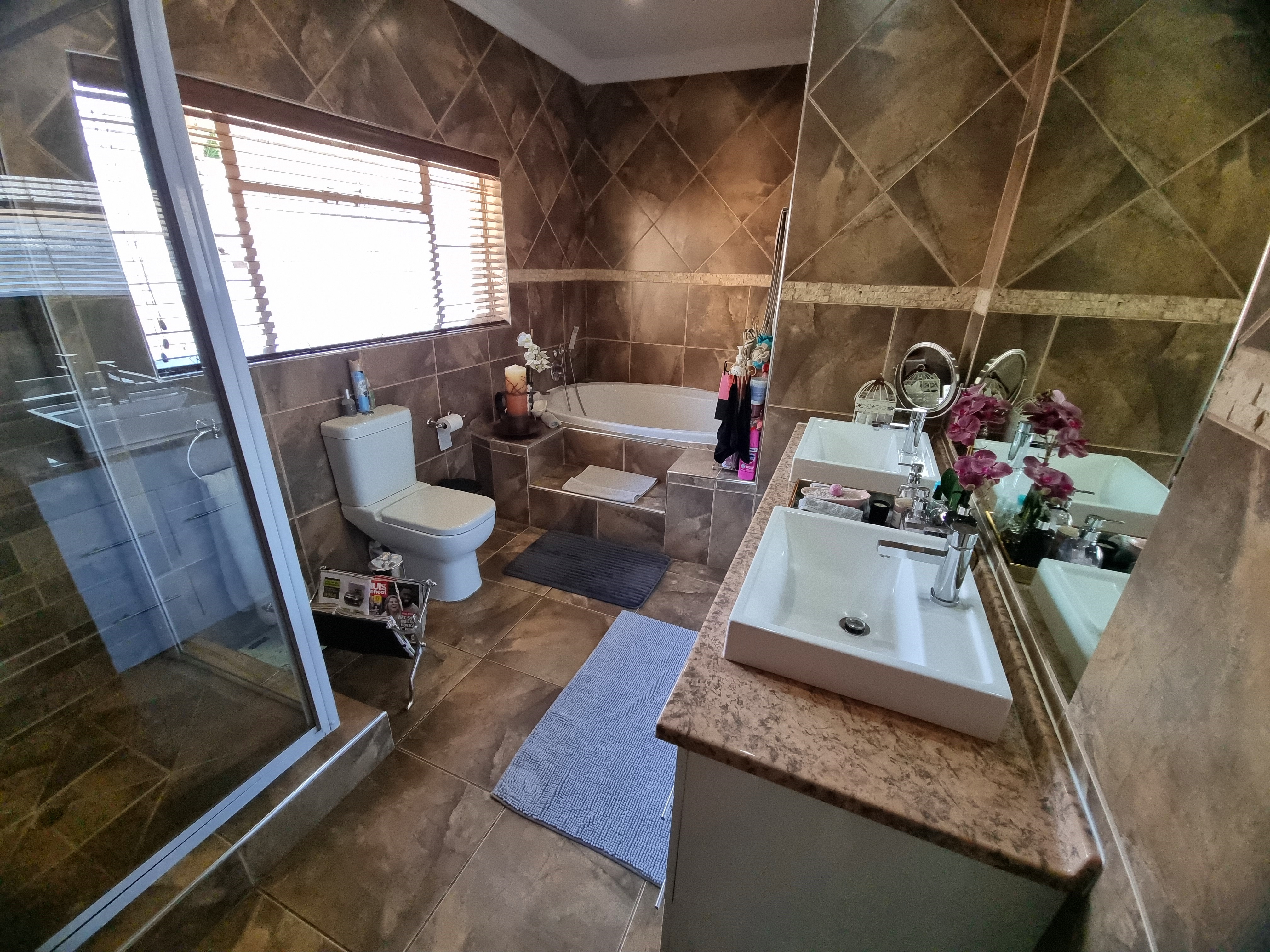 Property Ref No: 25549i.jpg