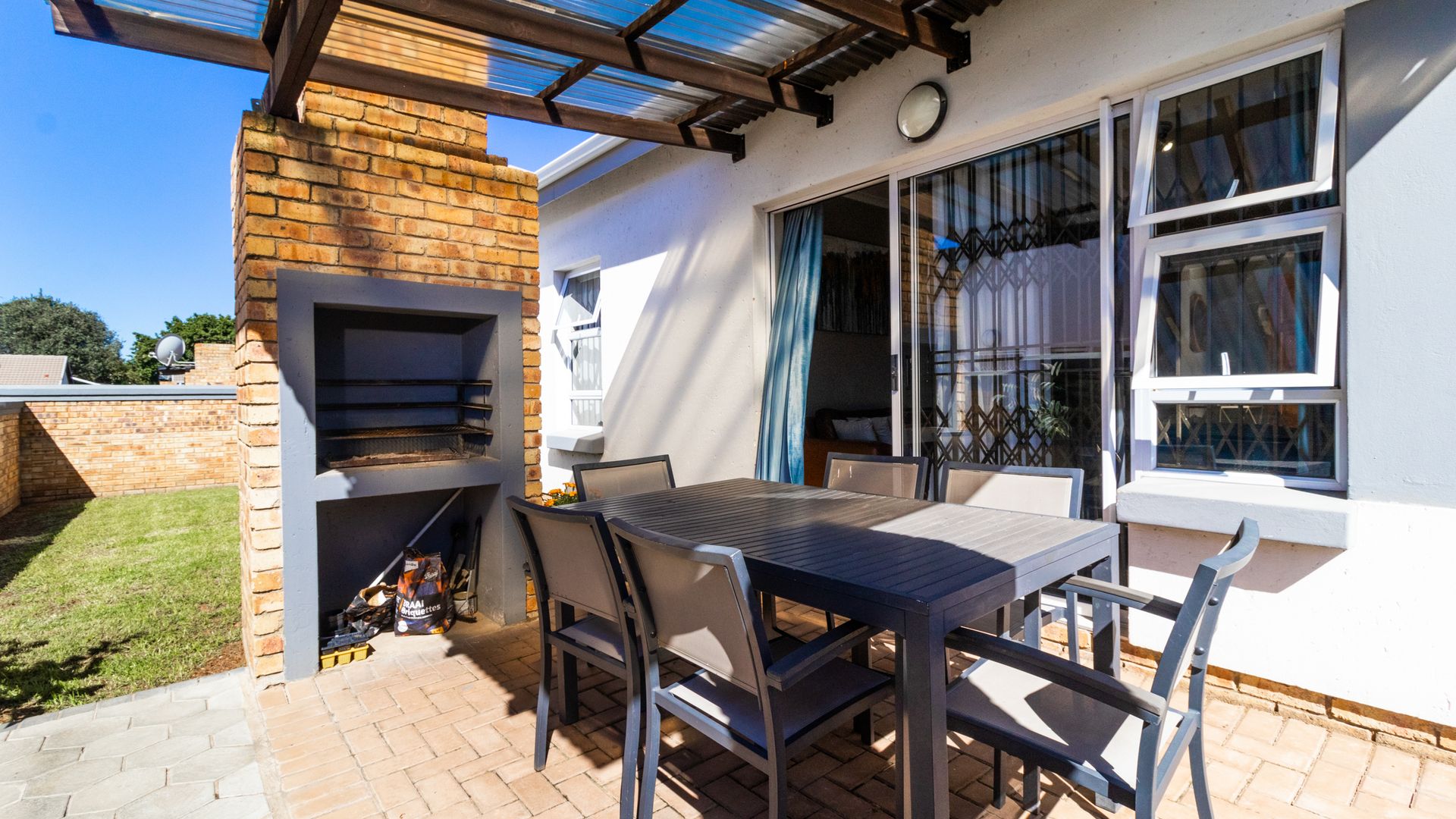 Property Ref No: 25558i.jpg
