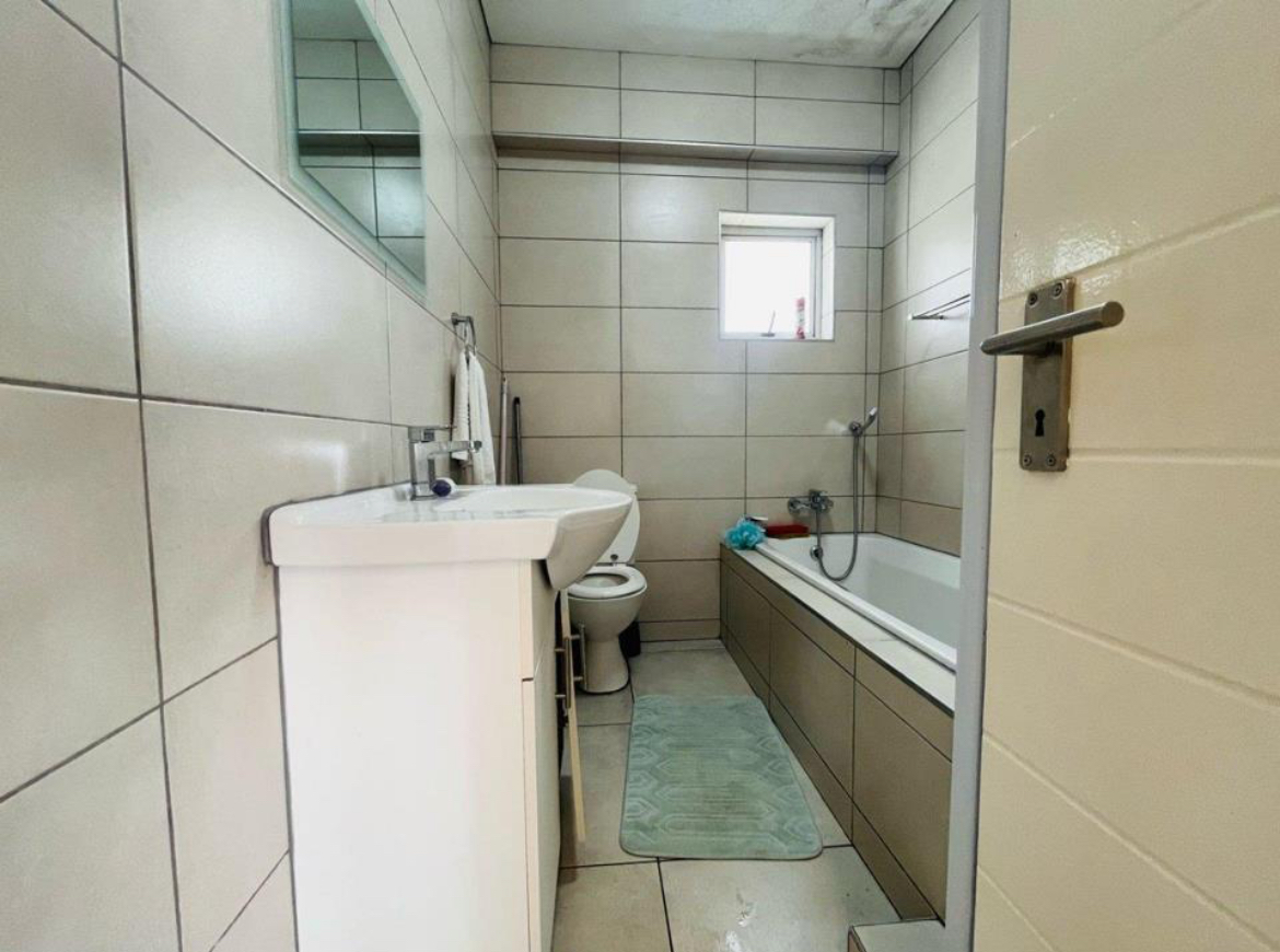 Property Ref No: 25985i.jpeg